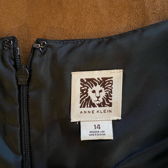 Anne Klein Lined Shift - Picture 2 of 4